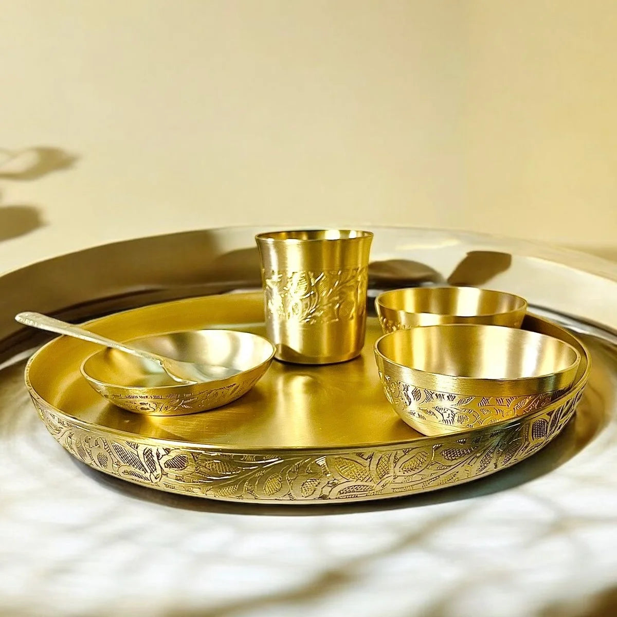 Nakashi Dinner Set (One set)