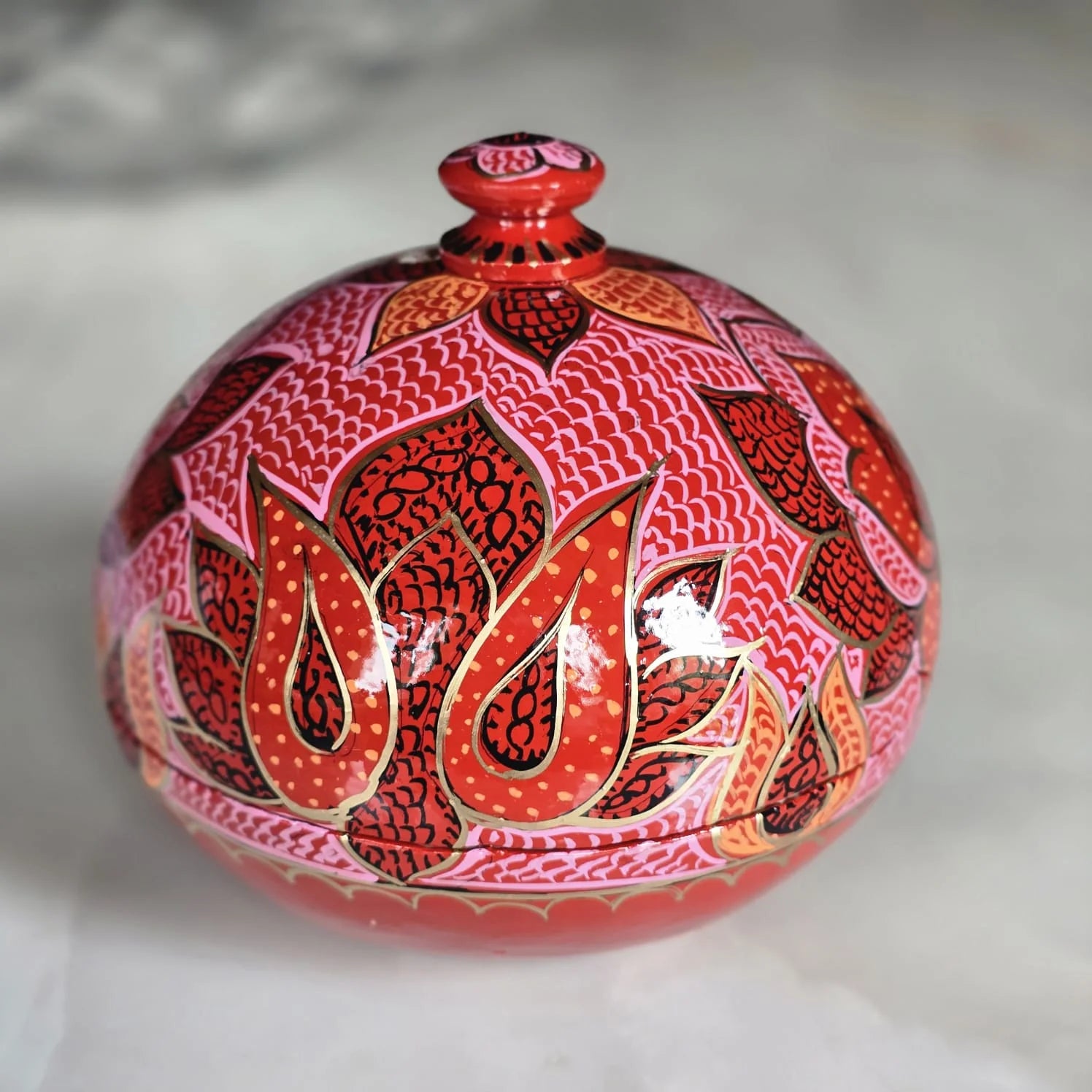 Paper Mache - Red Paisley Round box
