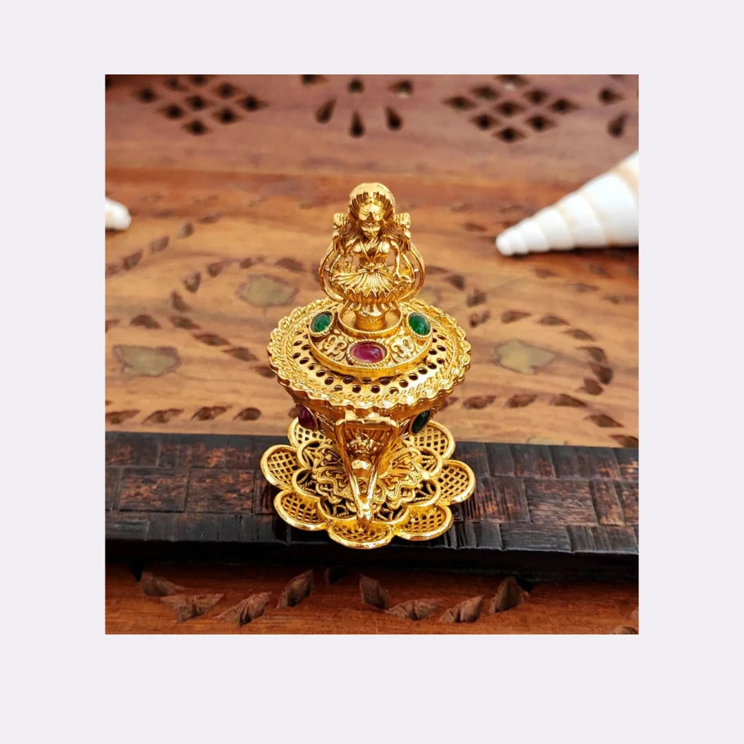 Kum Kum - Goddess Lakshmi 4